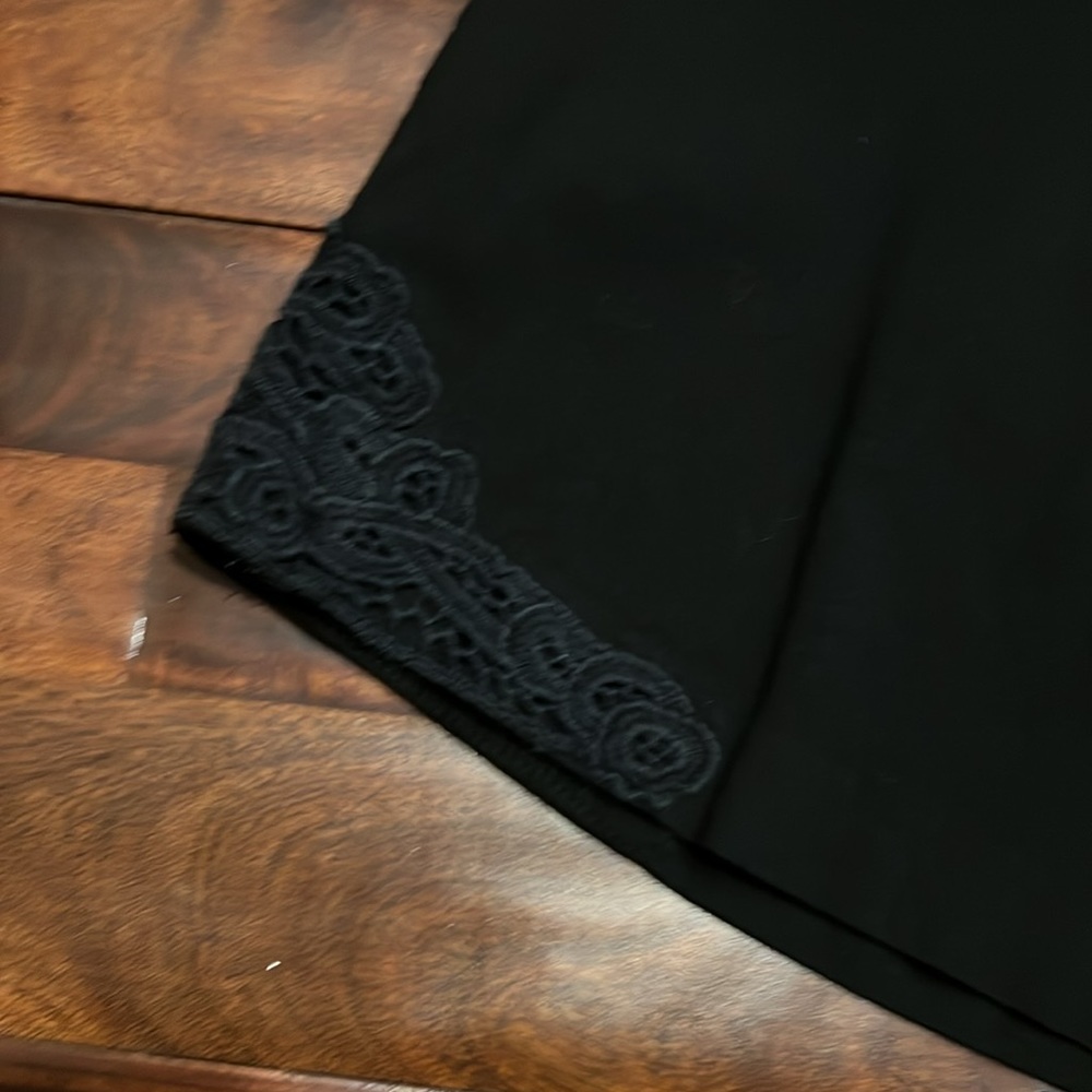 Christopher & Banks black skort size 8 - Picture 2 of 5